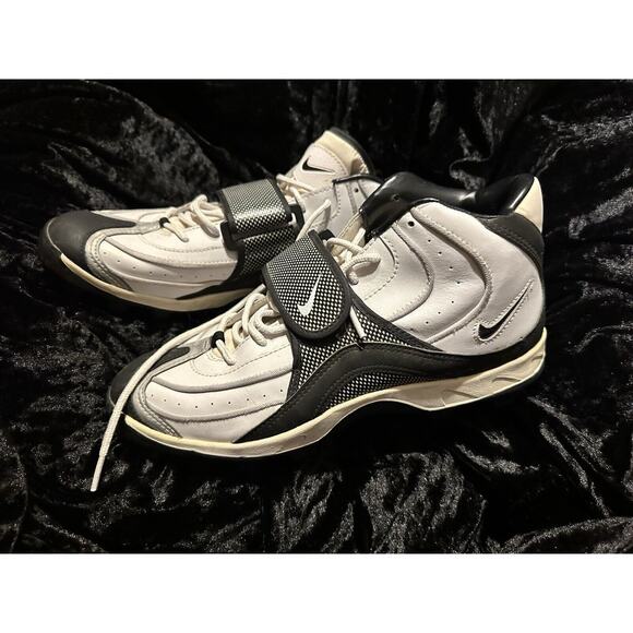 Nike Football Cleats White & Black - Size 12 US - Picture 2 of 6